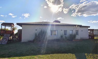 Espectacular Casa en Venta en Barrio San Sebastián - ESCOBAR - APTA CREDITO