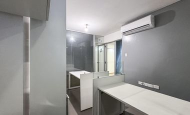 Oficina semiamoblada con 3 ambientes y amenities