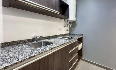 Oficina semiamoblada con 3 ambientes y amenities