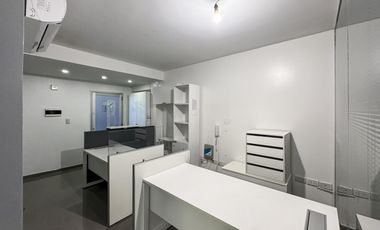 Oficina semiamoblada con 3 ambientes y amenities