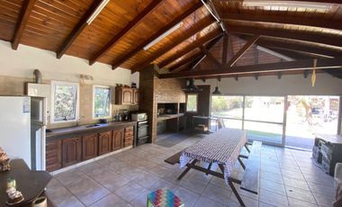 Casa en Funes