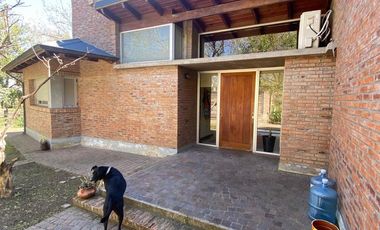 Casa en Funes