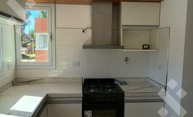 En Venta, Casa  en B° Privado, Paraíso del Limay, Plottier