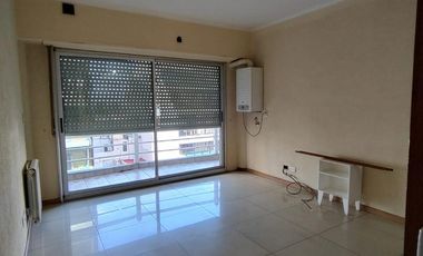 Departamento de tres ambientes en Alquiler en Avellaneda