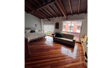 8460871 Venta Casa en el Poblado San Lucas