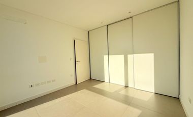 Casa en venta en Araucarias sobre lote interno