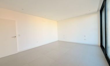 Casa en venta en Araucarias sobre lote interno