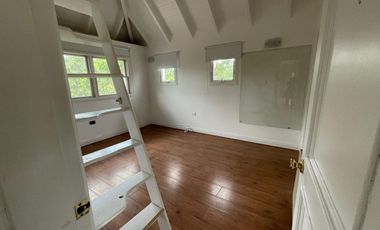 Importante Casa en Las Delicias 4 dormitorios, con pileta, q