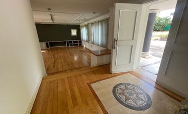 Importante Casa en Las Delicias 4 dormitorios, con pileta, q