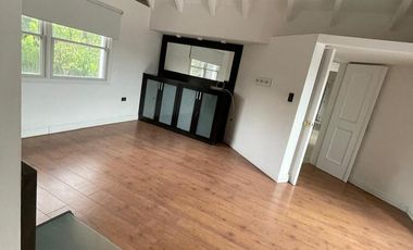 Importante Casa en Las Delicias 4 dormitorios, con pileta, q