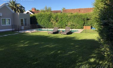 Casa a la venta en Campos de Echeverría