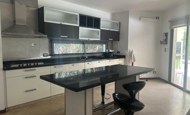 Casa en  Las Glorietas Nordelta