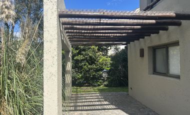 Casa en  Las Glorietas Nordelta