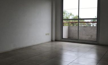 Departamento de dos ambientes en alquiler - Moron