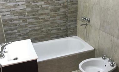 Departamento de dos ambientes en alquiler - Moron