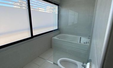 Departamento. Vista al río. 4 amb Dep. Coch doble. Amenities