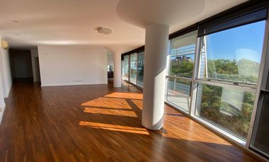 Departamento. Vista al río. 4 amb Dep. Coch doble. Amenities