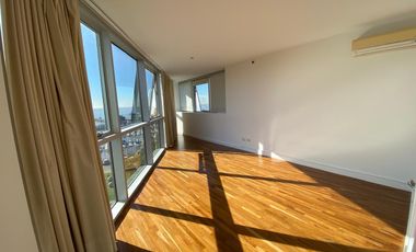 Departamento. Vista al río. 4 amb Dep. Coch doble. Amenities