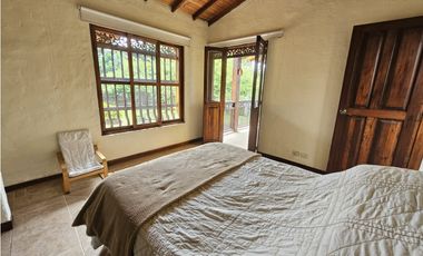 Se Vende Finca en La Tebaida Vía al Valle