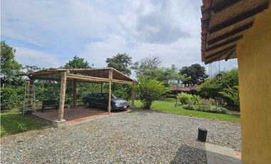 Se Vende Finca en La Tebaida Vía al Valle