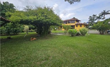 Se Vende Finca en La Tebaida Vía al Valle