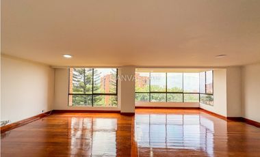 Venta de Apartamento en El Poblado / Balsos