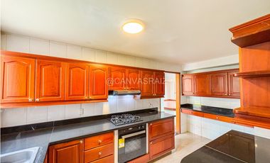 Venta de Apartamento en El Poblado / Balsos