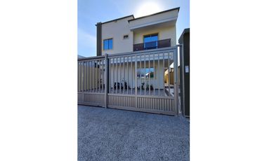 CASA EN VENTA DUPLEX EN LOS ANDES