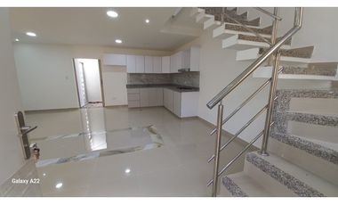 CASA EN VENTA DUPLEX EN LOS ANDES