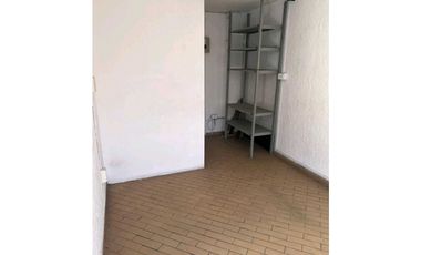 Se vende local comercial. Local # 31