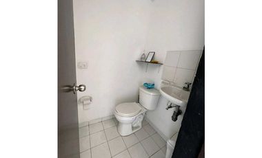 Se vende local comercial. Local # 31