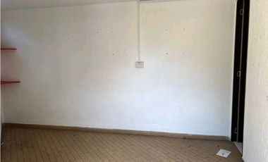 Se vende local comercial. Local # 31
