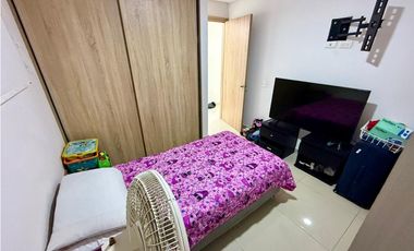 SE VENDE APARTAMENTO EN MARBELLA - MONTU