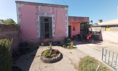 Casa a reciclar • Cabral 200 • Fray Luis Beltran