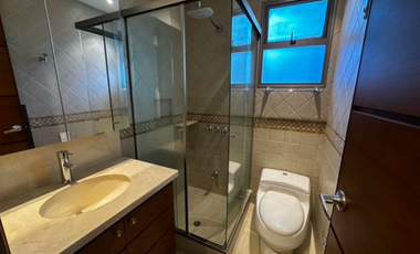 Venta casa poblado sector cola del zorro medellin