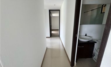 SE VENDE APARTAMENTO MEDELLN ALTOS DEL POBLADO EDIF INTERCLUB 3 habit
