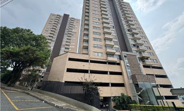 SE VENDE APARTAMENTO MEDELLN ALTOS DEL POBLADO EDIF INTERCLUB 3 habit