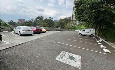 SE VENDE APARTAMENTO MEDELLN ALTOS DEL POBLADO EDIF INTERCLUB 3 habit