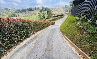 vendo casa finca Vía Rionegro San vicente Ferrer unidad cerrada