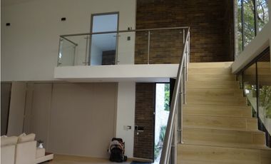 vendo casa finca Vía Rionegro San vicente Ferrer unidad cerrada