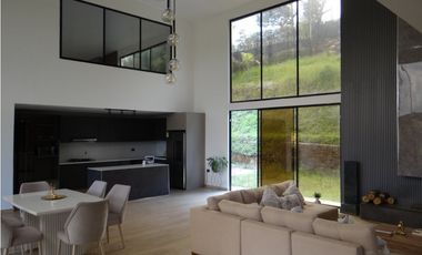 vendo casa finca Vía Rionegro San vicente Ferrer unidad cerrada