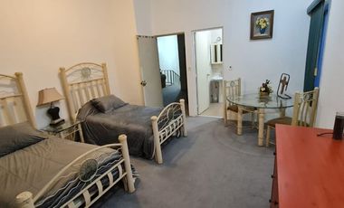 CASA EN RENTA, CONTRY - COLONIAL LA SILLA