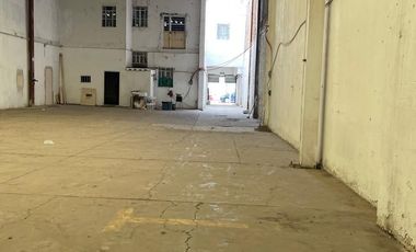 SE  VENDE BODEGA COMERCIAL CON EXCELENTE UBICACION