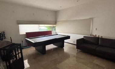 CASA RESIDENCIAL EN RENTA EN EL CLUB Y DENTRO DEL CAMPO DE GOLF TRES MARIAS