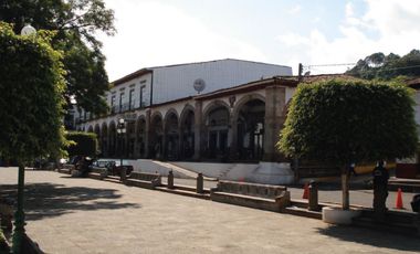 LOCAL COMERCIAL EN RENTA EN EL CENTRO DE TACAMBARO, MICH