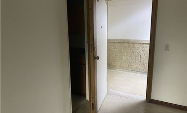 Venta oficina 32 mts2 Milla de Oro, El Poblado, Medellín