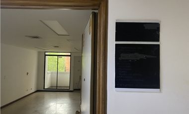 Venta oficina 32 mts2 Milla de Oro, El Poblado, Medellín