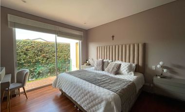 Véndenos hermosa casa en Cajicá