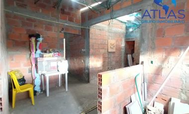 VENTA PERMUTA CASA EN EL BARRIO ALVAREZ / BUCARAMANGA COD: 806