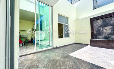 CASA EN RENTA  JARDIN REAL